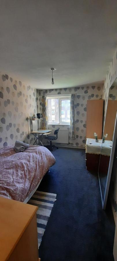 Double Bedroom In Liverpool Buitenkant foto